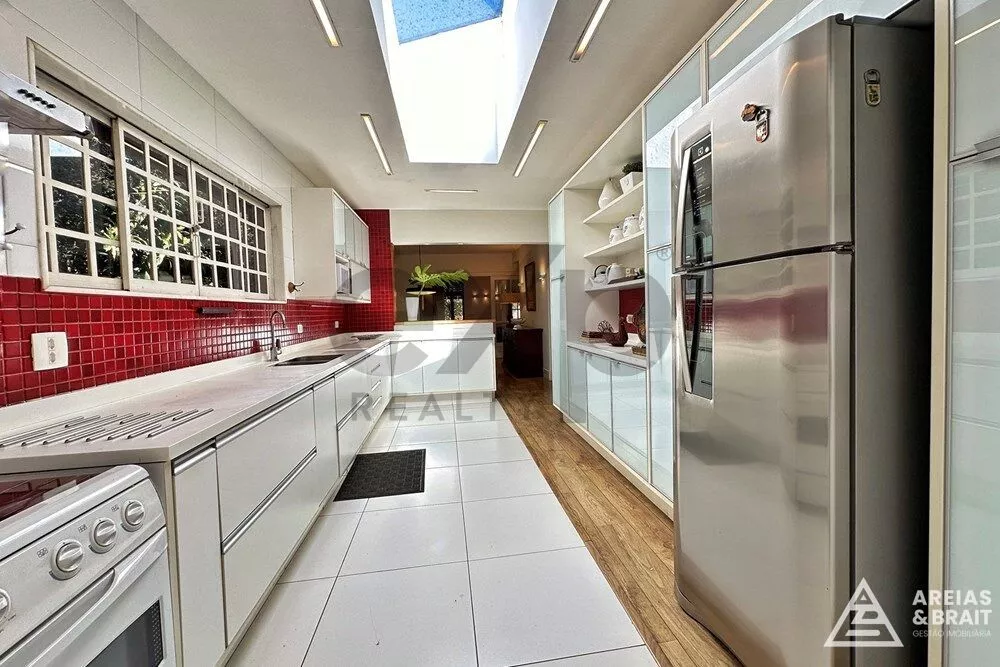 Casa, 4 quartos, 256 m² - Foto 57