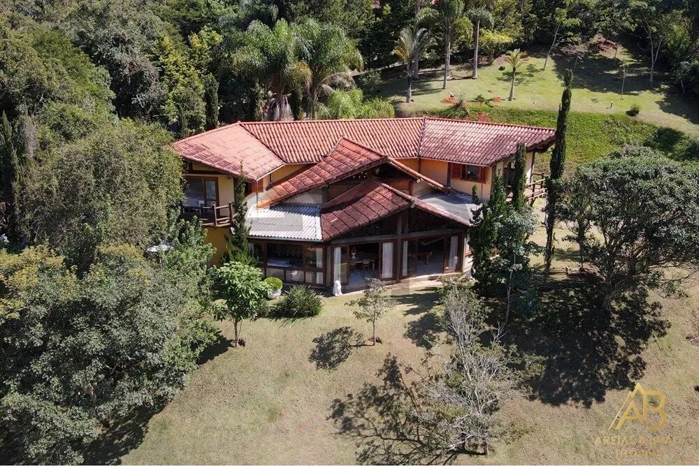 Casa, 5 quartos, 290 m² - Foto 1