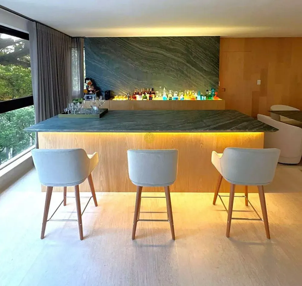 Apartamento, 3 quartos, 241 m² - Foto 2