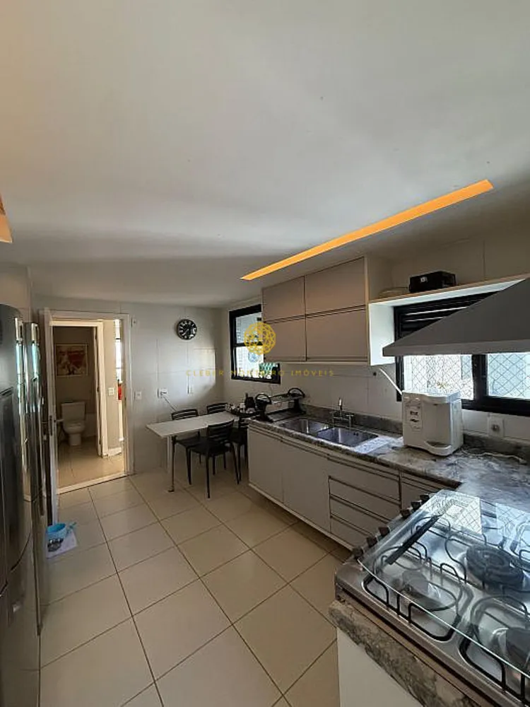 Apartamento, 4 quartos, 206 m² - Foto 1
