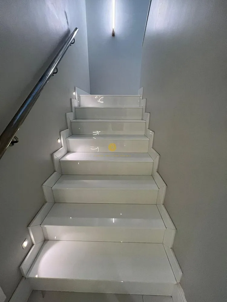 Cobertura, 3 quartos, 213 m² - Foto 4