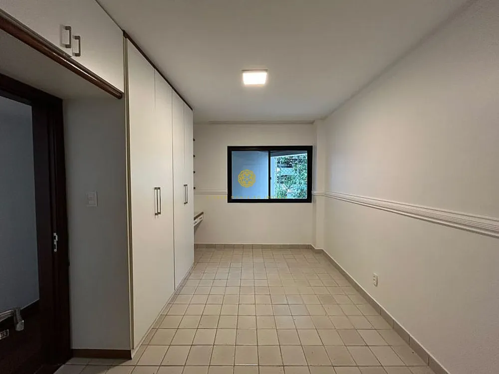 Apartamento, 4 quartos, 235 m² - Foto 4