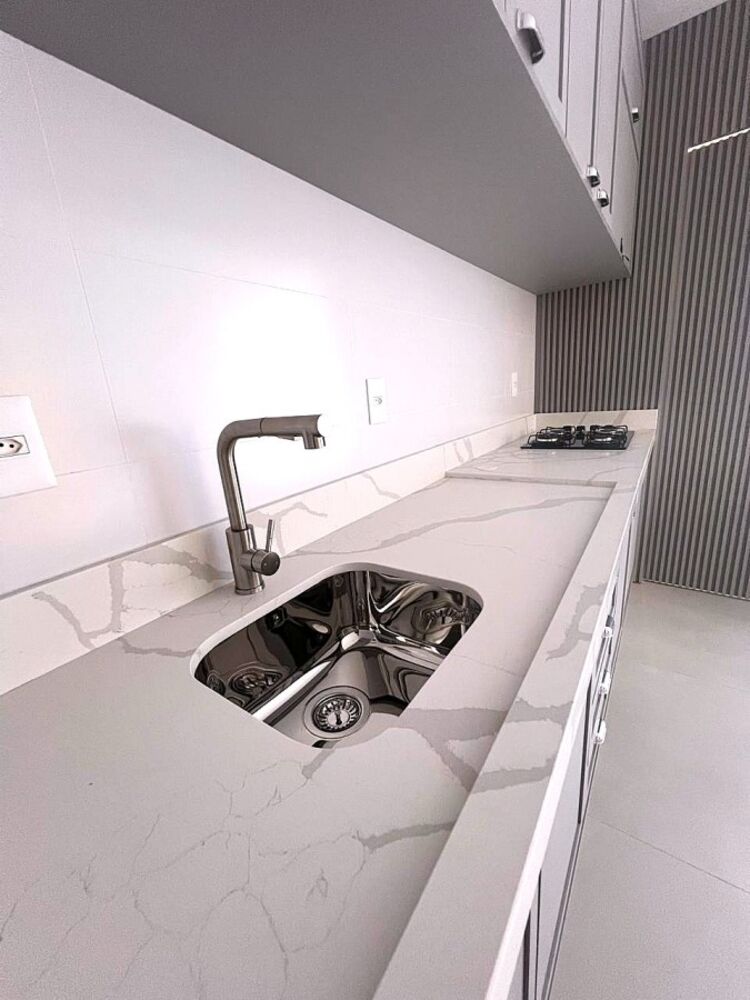 Apartamento à venda com 3 quartos, 79m² - Foto 4