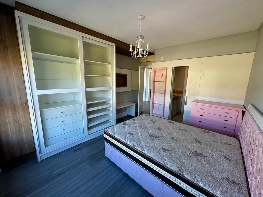 Casa, 3 quartos, 289 m² - Foto 4