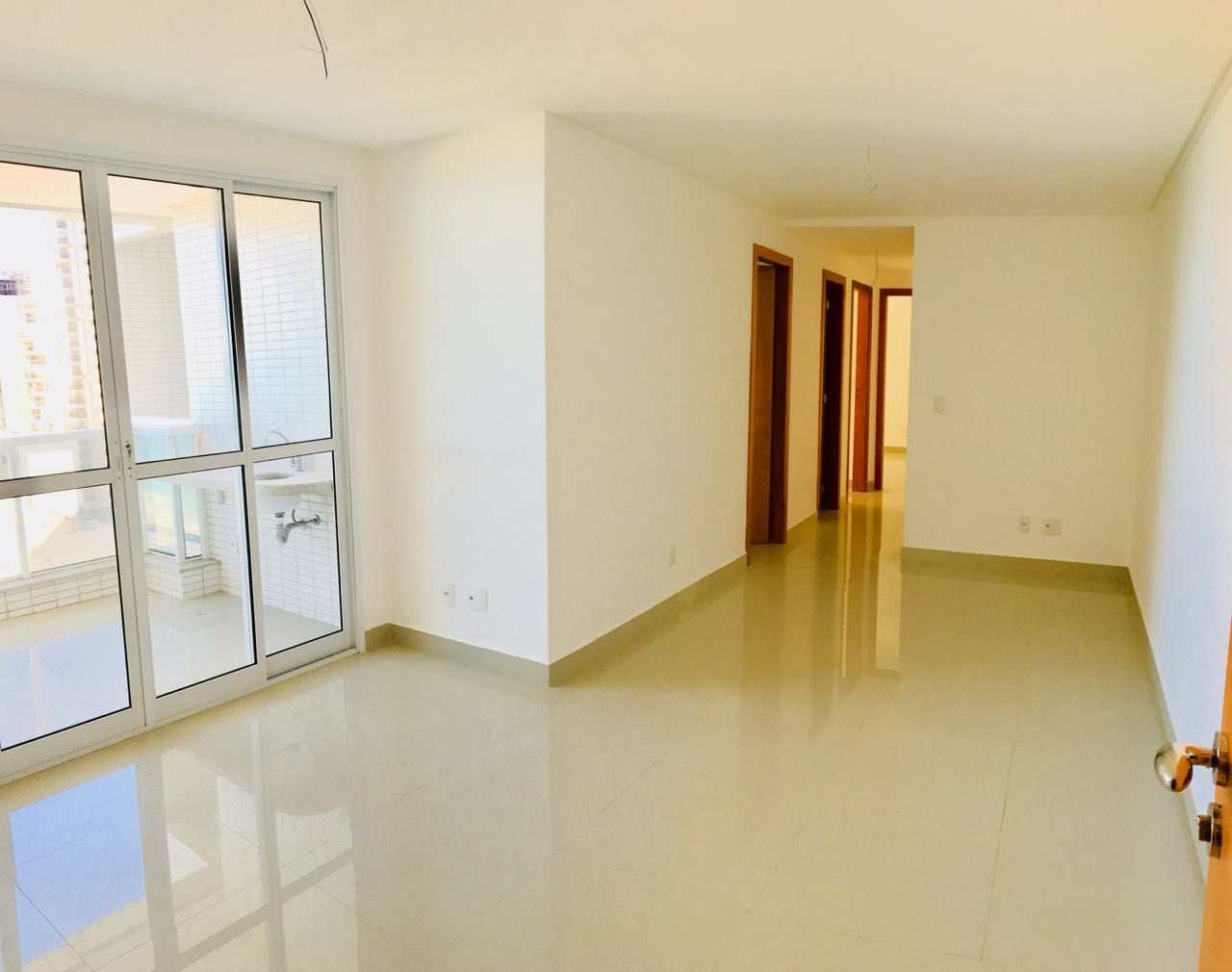 Apartamento à venda com 3 quartos, 85m² - Foto 8