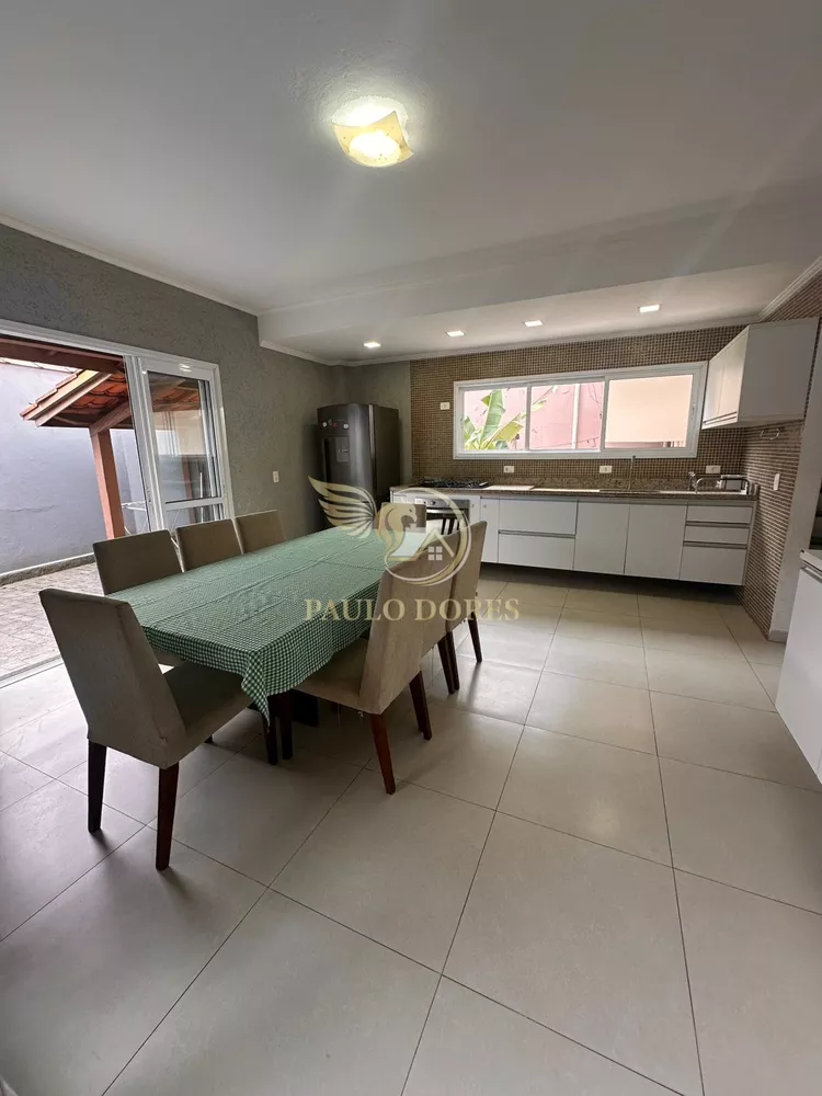 Casa, 3 quartos, 156 m² - Foto 1