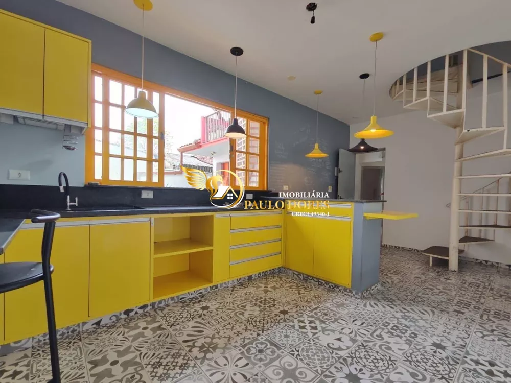 Casa, 3 quartos, 221 m² - Foto 2