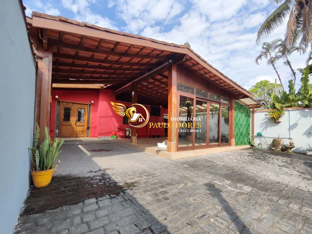Casa, 3 quartos, 221 m² - Foto 1