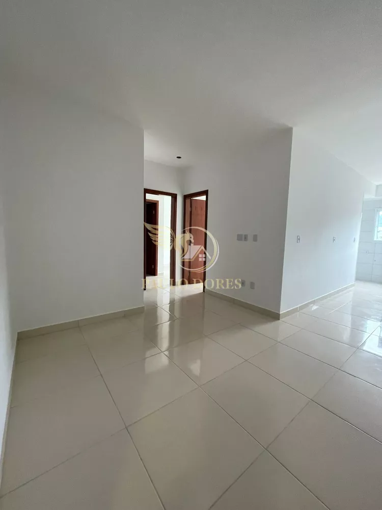 Apartamento à venda com 2 quartos, 62m² - Foto 3