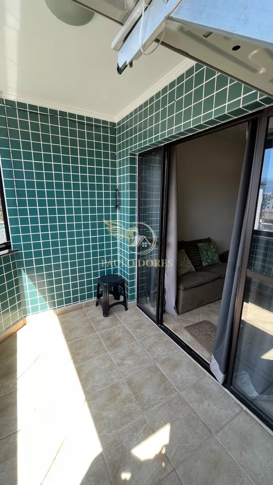 Cobertura, 3 quartos, 239 m² - Foto 2