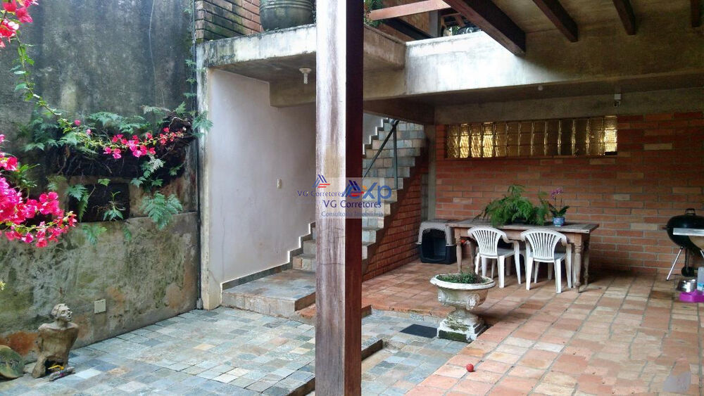 Casa à venda e aluguel com 4 quartos, 541m² - Foto 13