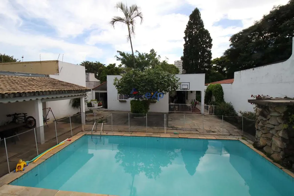 Casa, 5 quartos, 191 m² - Foto 1