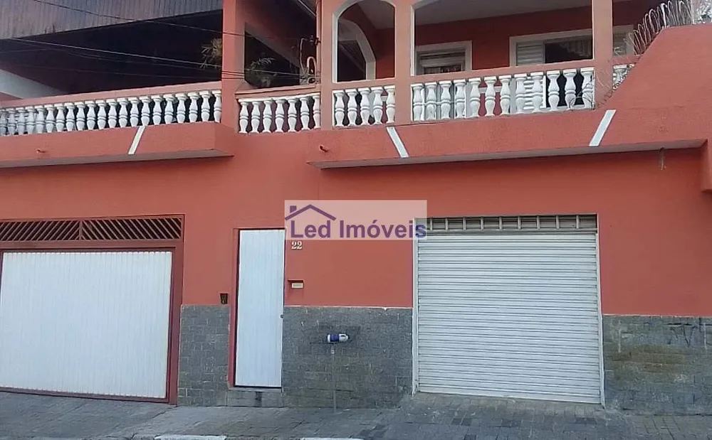 Sobrado, 3 quartos, 210 m² - Foto 1