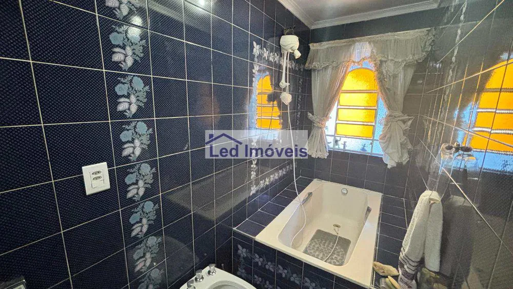 Sobrado, 4 quartos, 160 m² - Foto 1