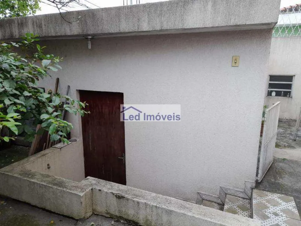Casa, 3 quartos, 220 m² - Foto 1