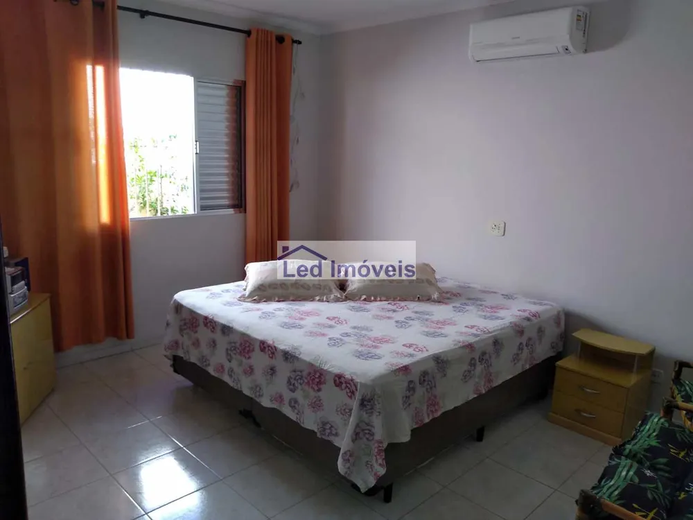 Casa, 3 quartos, 230 m² - Foto 7
