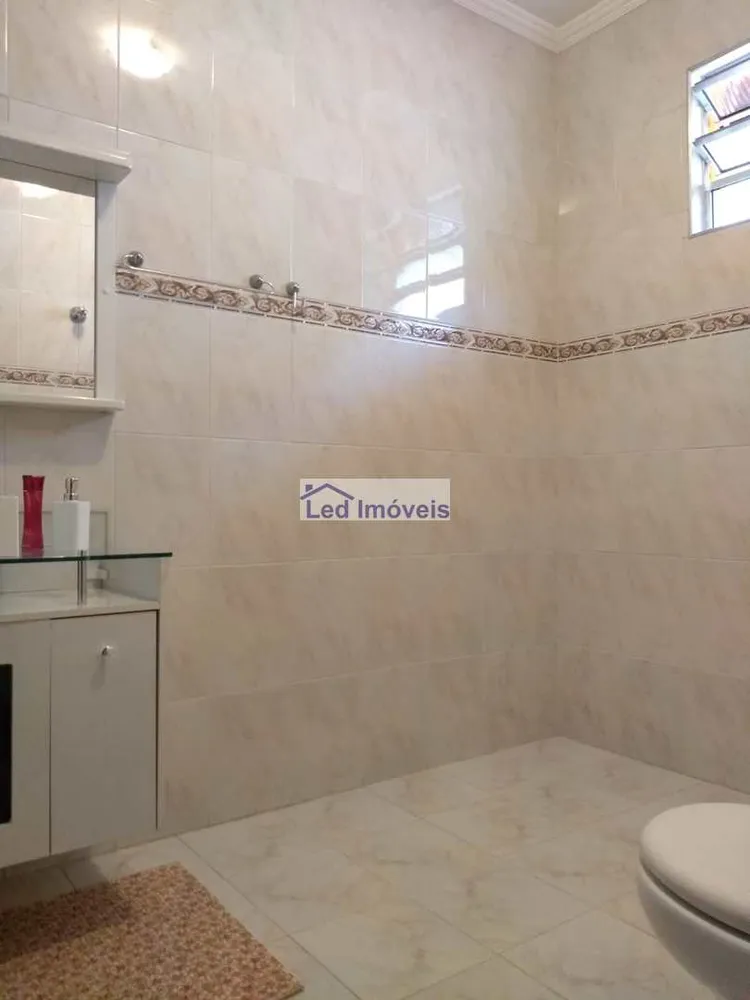 Casa, 3 quartos, 230 m² - Foto 9