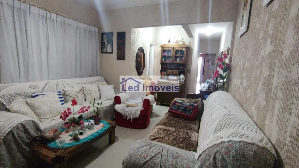 Casa, 3 quartos, 161 m² - Foto 1