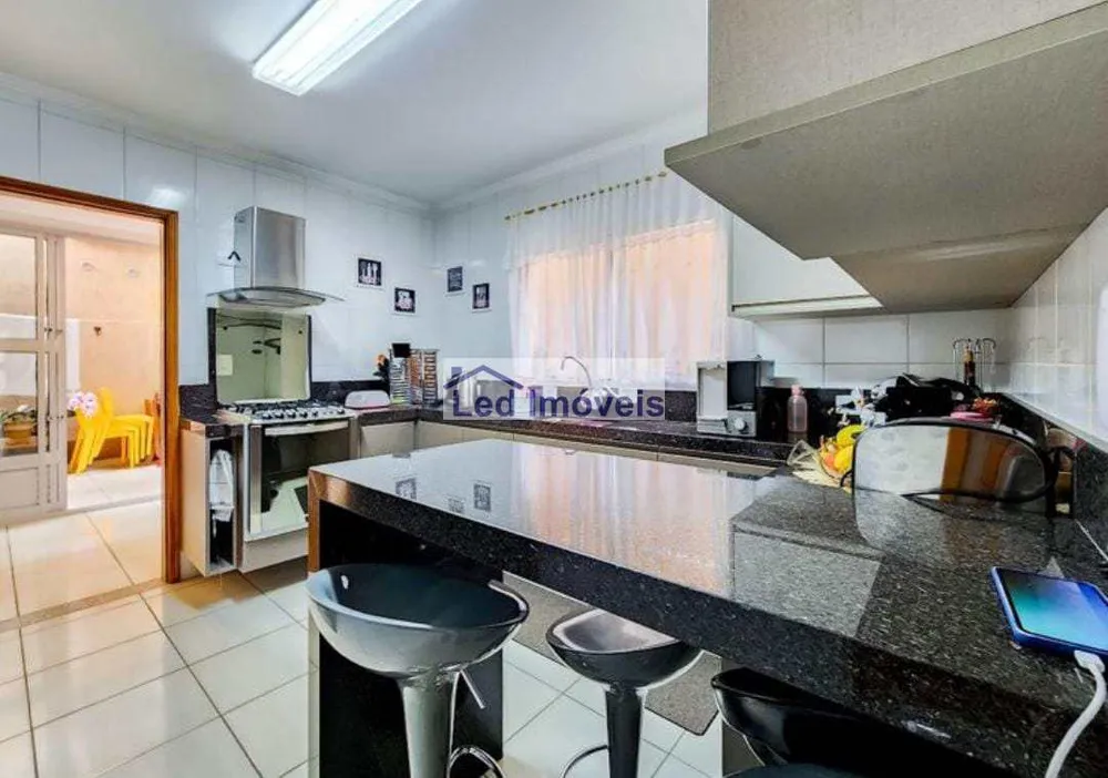Sobrado, 3 quartos, 164 m² - Foto 2