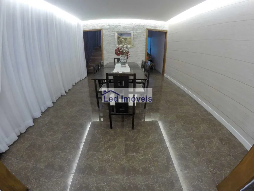 Casa, 4 quartos, 375 m² - Foto 2