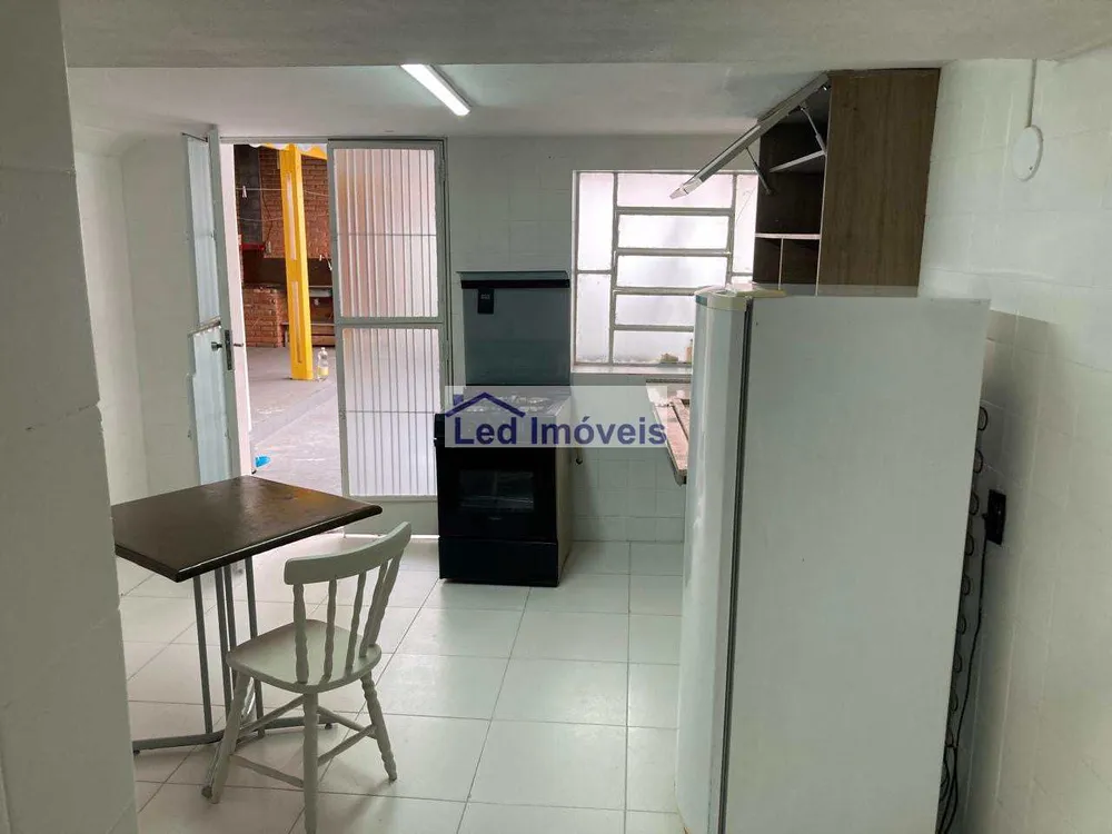 Casa, 6 quartos, 141 m² - Foto 3