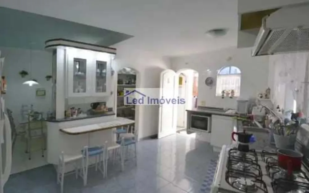 Sobrado, 4 quartos, 235 m² - Foto 3