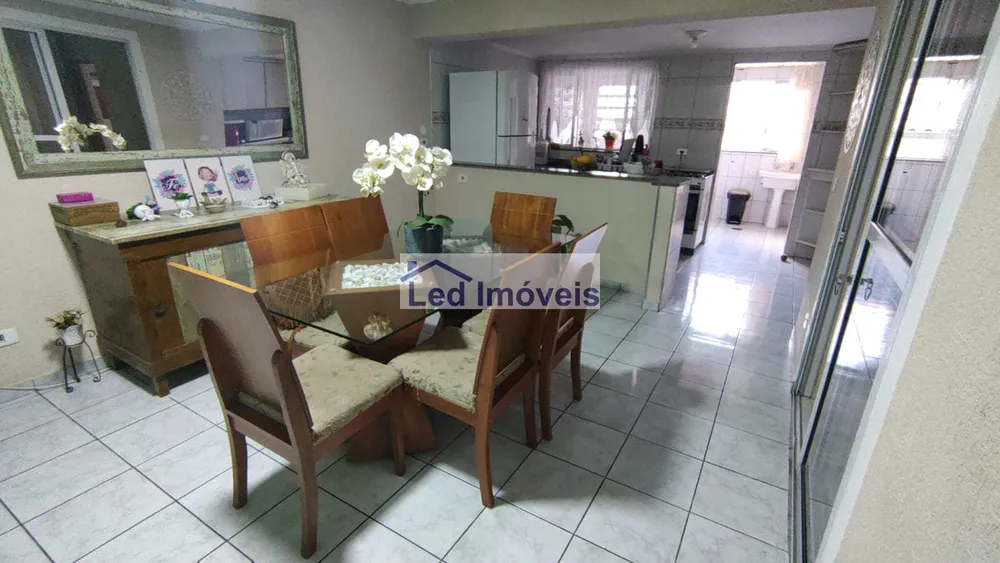 Casa, 3 quartos, 160 m² - Foto 2
