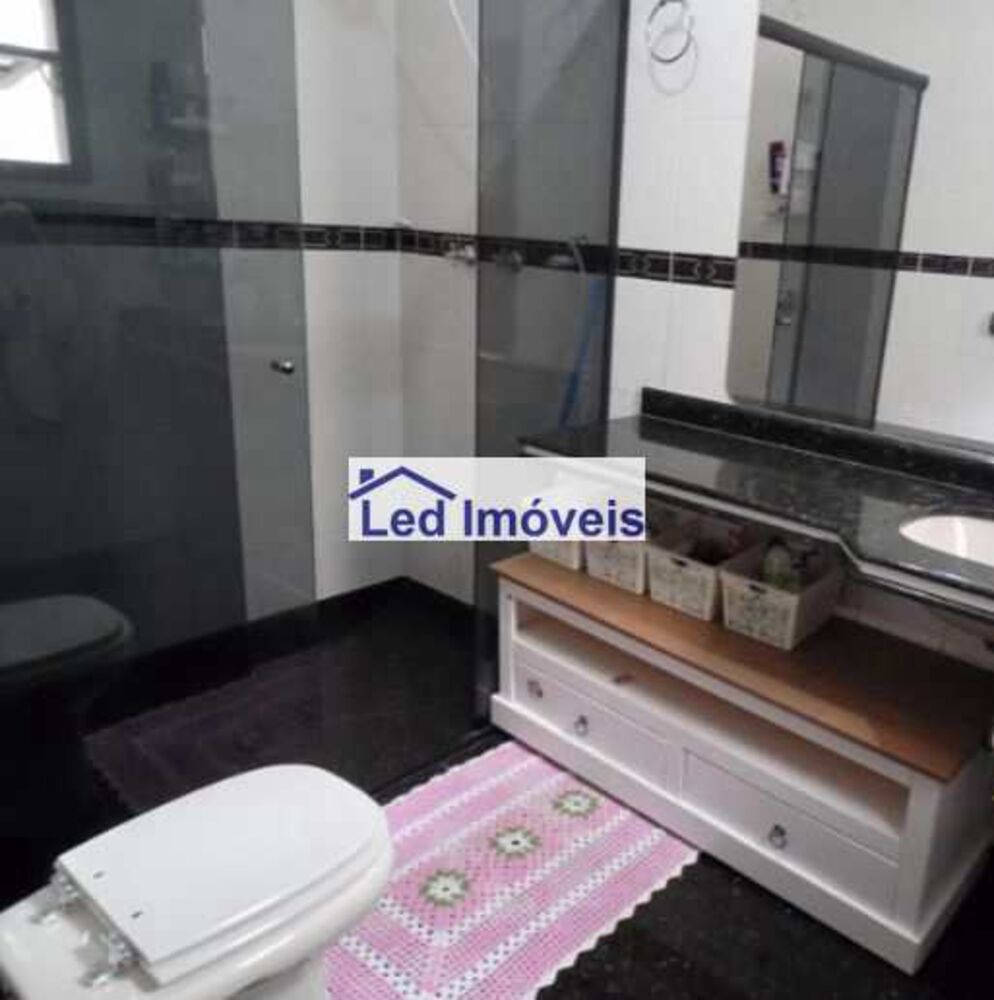 Casa, 3 quartos, 220 m² - Foto 3