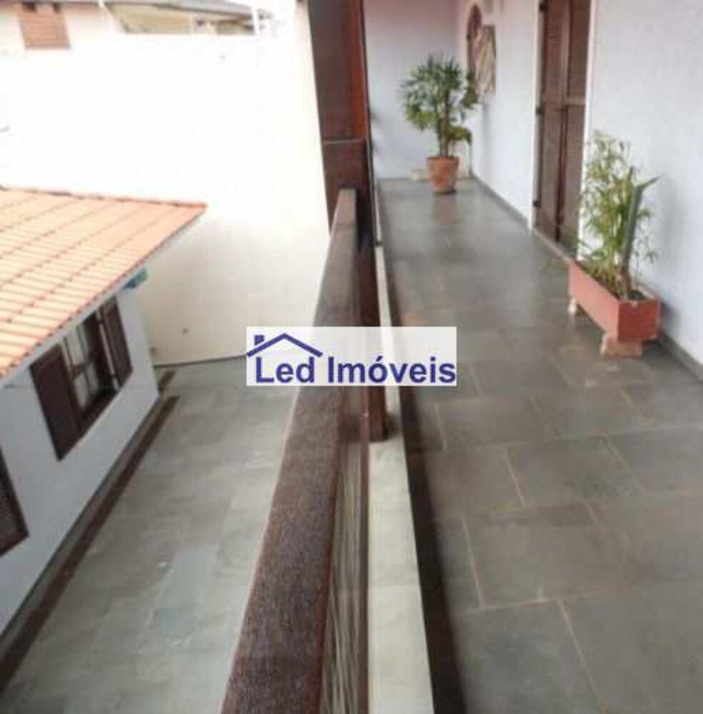 Casa, 3 quartos, 220 m² - Foto 8