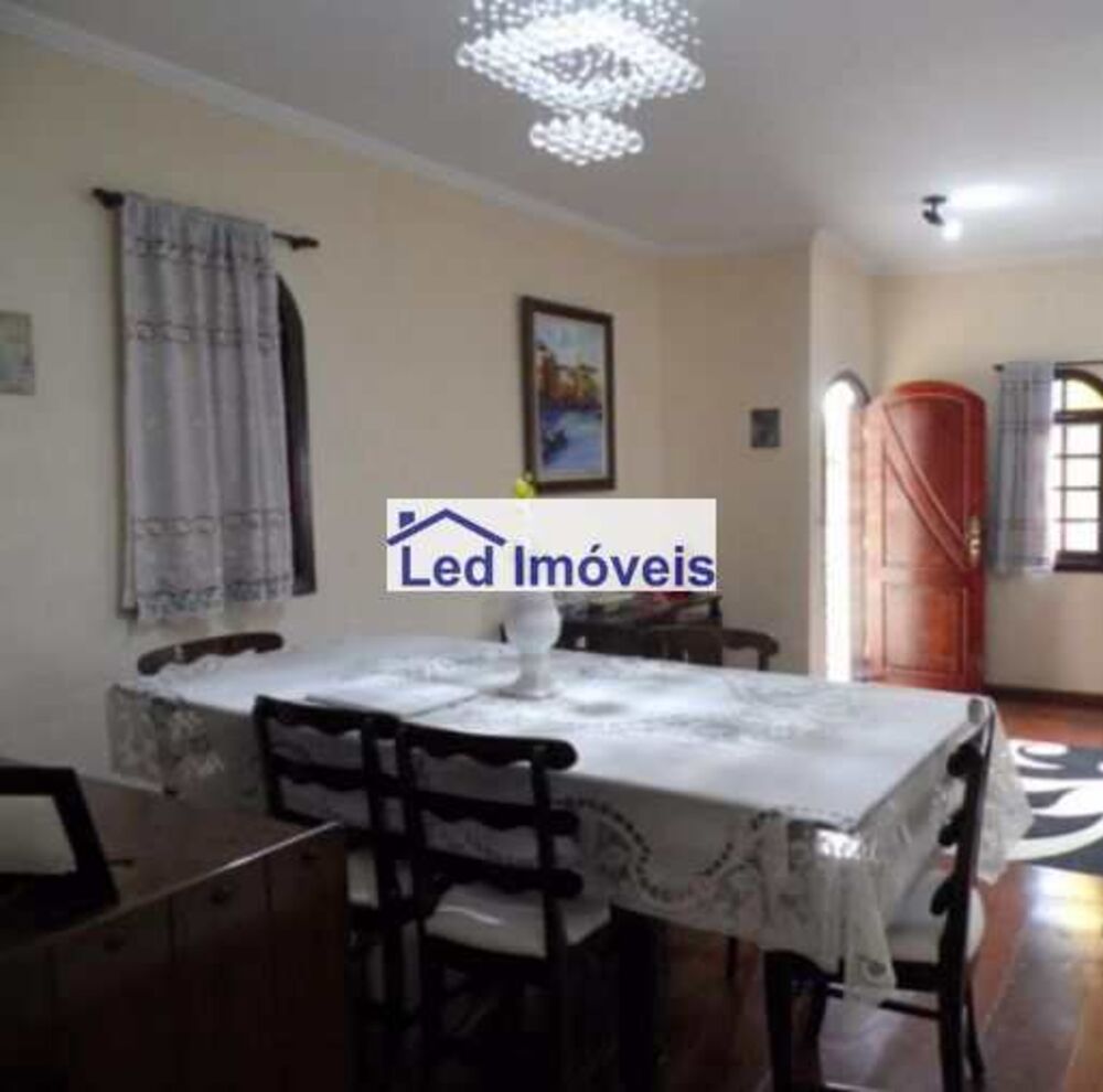 Casa, 3 quartos, 220 m² - Foto 9