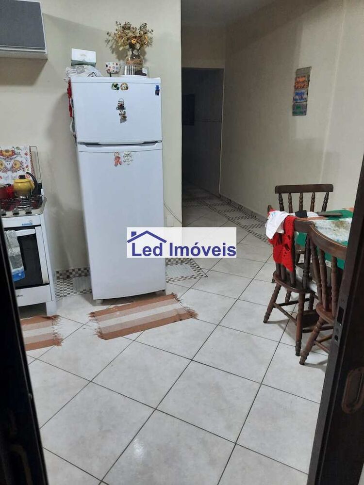 Sobrado à venda com 2 quartos, 206m² - Foto 4
