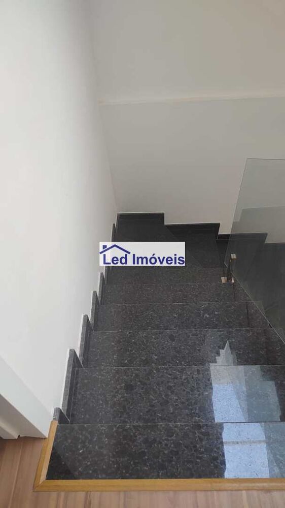 Sobrado, 3 quartos, 234 m² - Foto 1