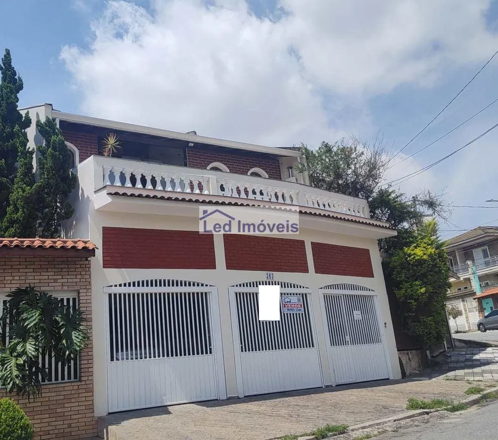 Sobrado, 3 quartos, 199 m² - Foto 1