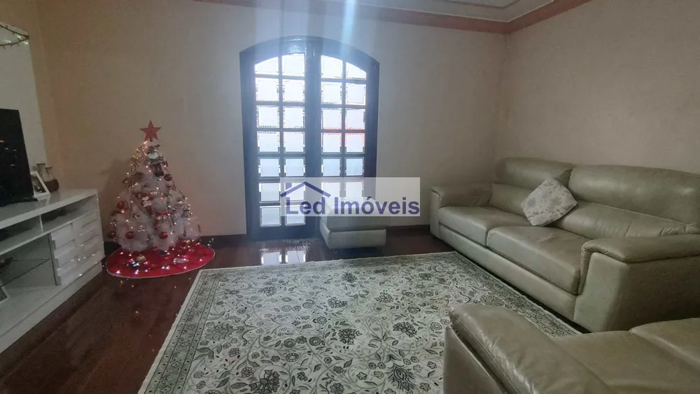 Sobrado, 4 quartos, 196 m² - Foto 1