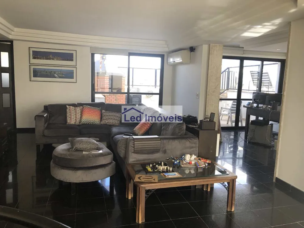 Apartamento, 3 quartos, 330 m² - Foto 1