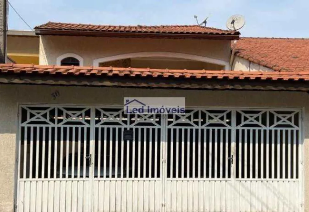 Sobrado, 5 quartos, 240 m² - Foto 1
