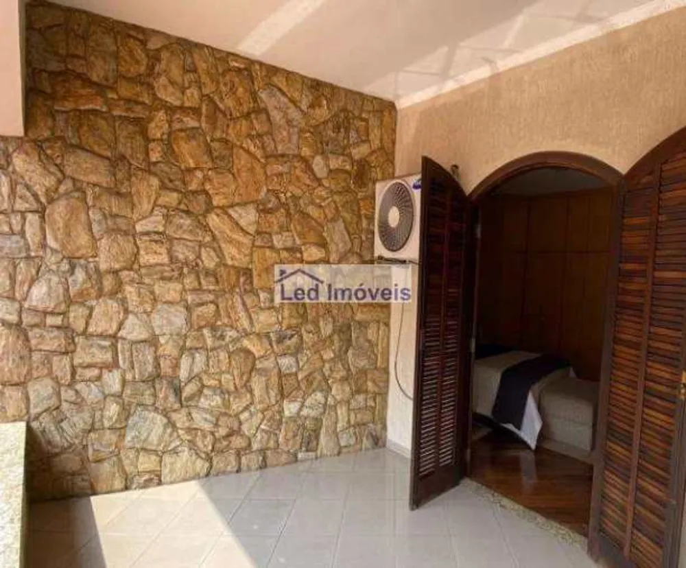 Sobrado, 5 quartos, 240 m² - Foto 4