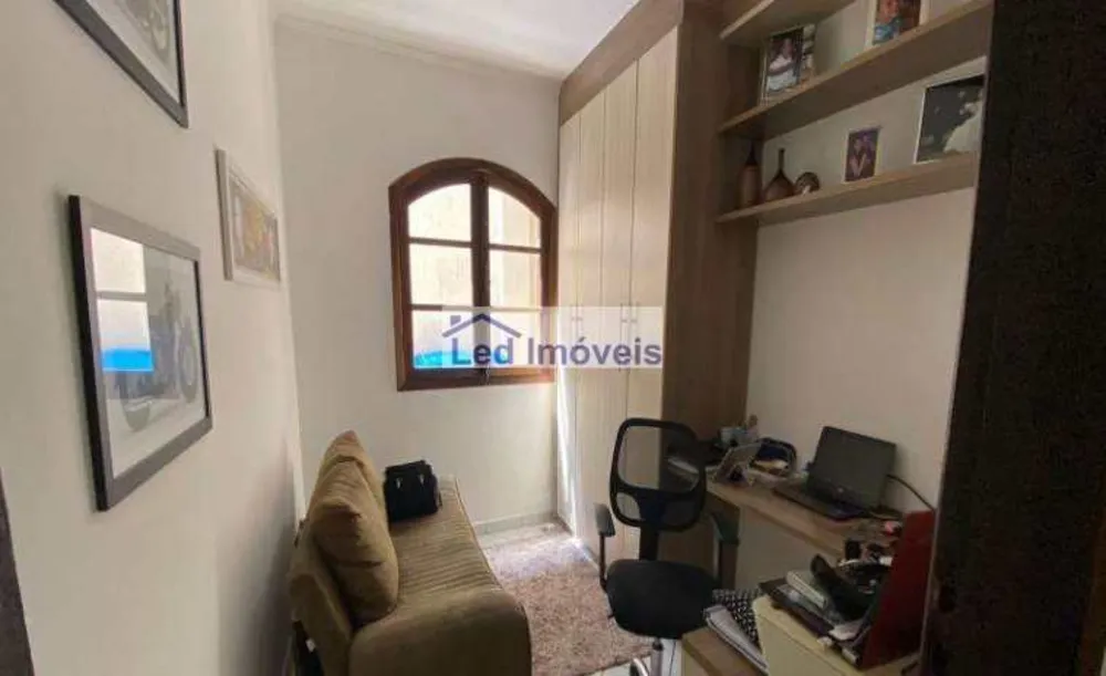 Sobrado, 5 quartos, 240 m² - Foto 1