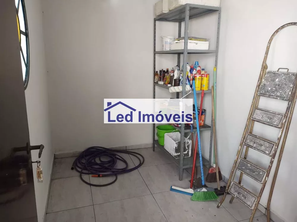 Sobrado à venda com 3 quartos, 300m² - Foto 13