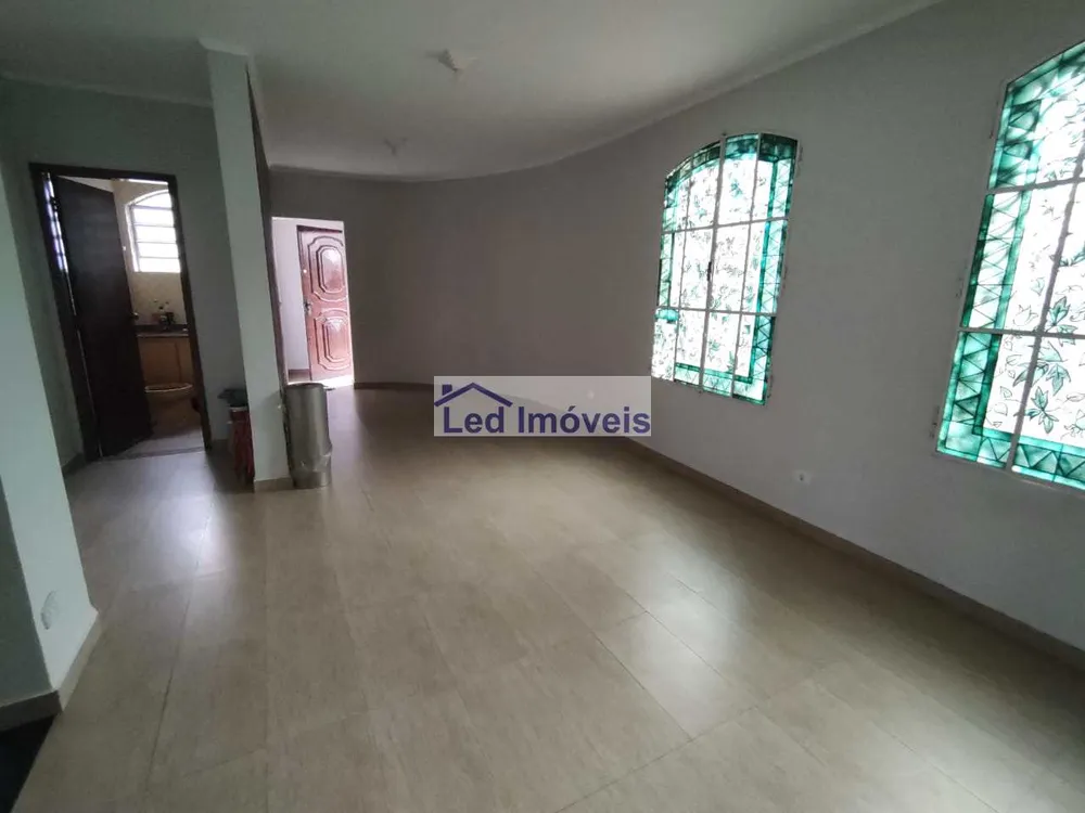 Sobrado, 4 quartos, 200 m² - Foto 1