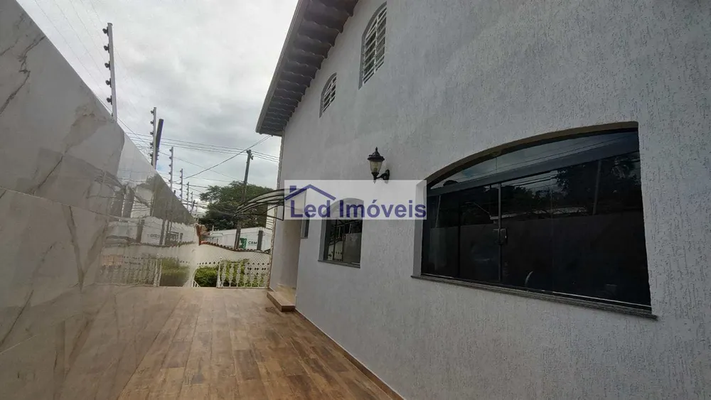Sobrado, 5 quartos, 332 m² - Foto 2