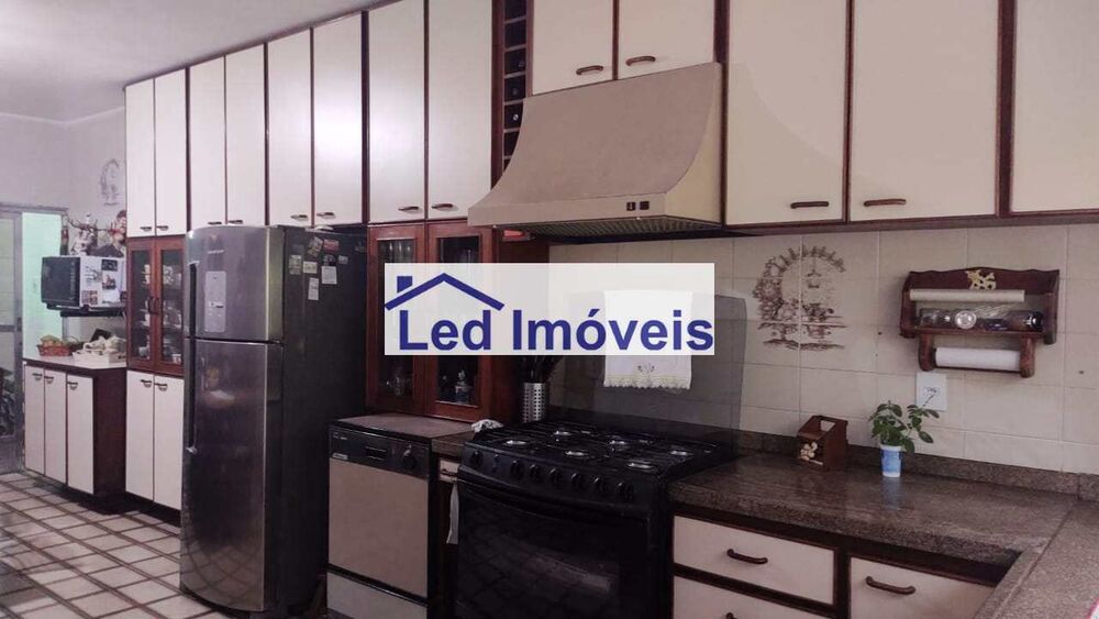 Sobrado, 6 quartos, 350 m² - Foto 9