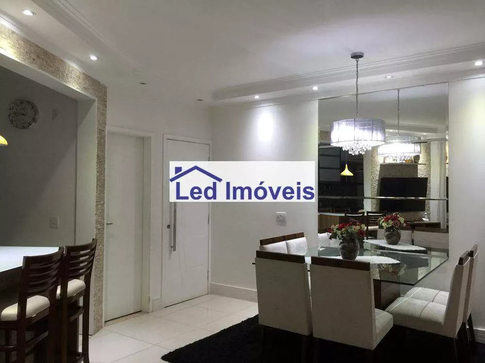 Apartamento à venda com 3 quartos, 104m² - Foto 1