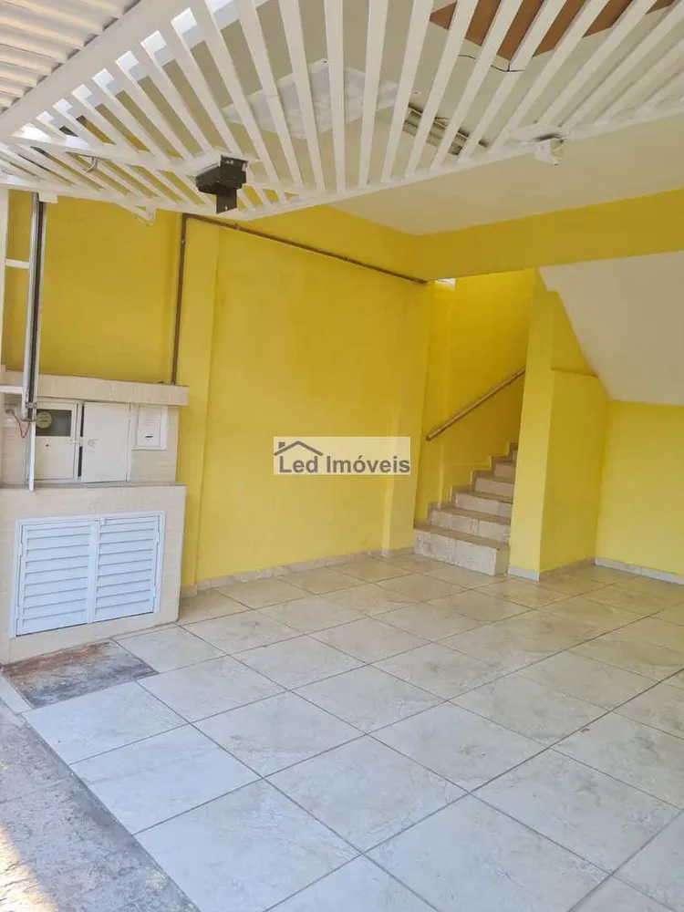 Sobrado, 3 quartos, 230 m² - Foto 2