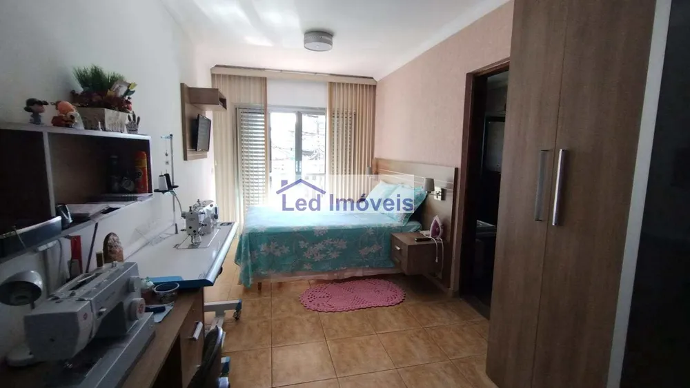 Sobrado, 3 quartos, 342 m² - Foto 2