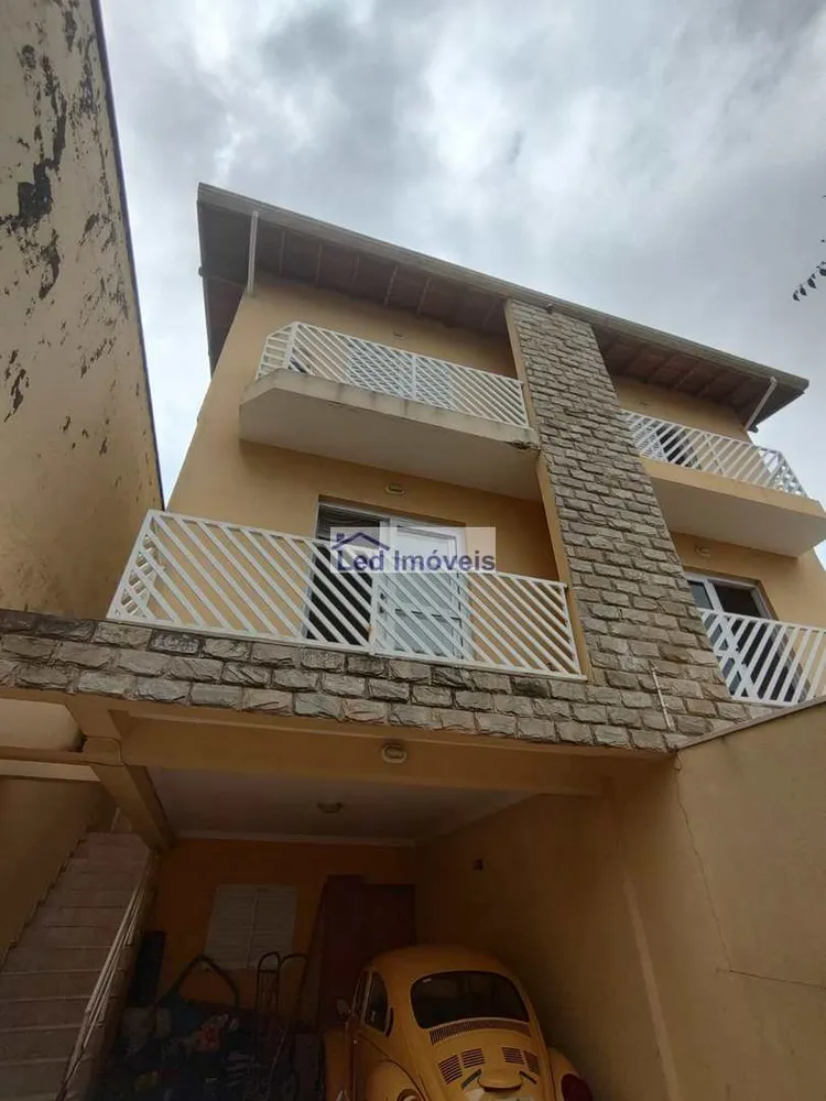 Sobrado, 4 quartos, 207 m² - Foto 1