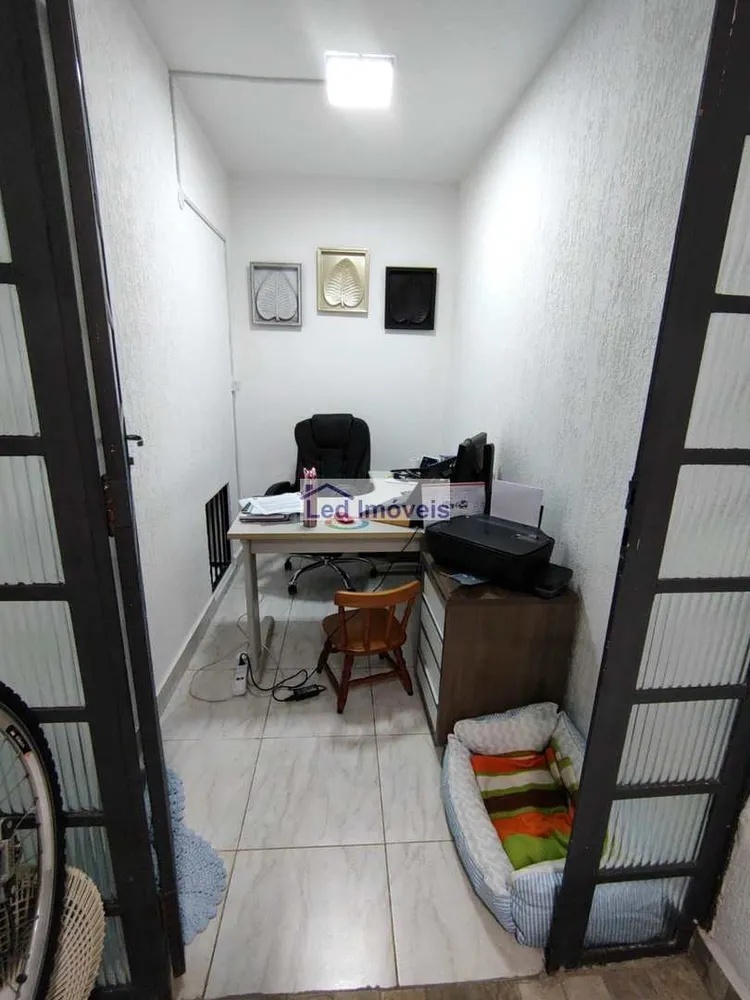 Sobrado, 4 quartos, 210 m² - Foto 2