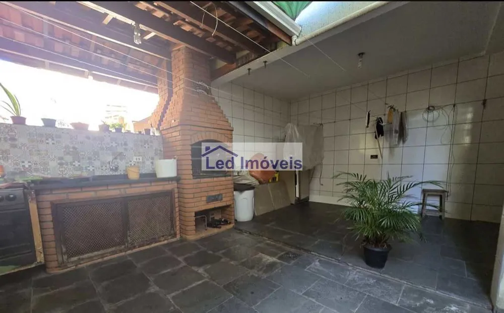 Sobrado, 3 quartos, 173 m² - Foto 1