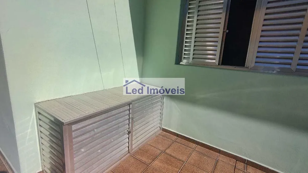 Casa, 4 quartos, 161 m² - Foto 1