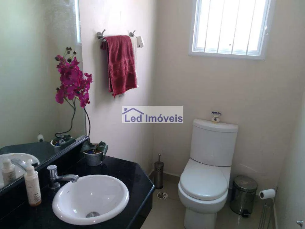 Sobrado, 3 quartos, 180 m² - Foto 1